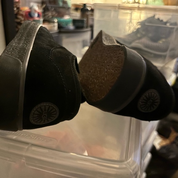 UGG slip on sneakers, black suede - Picture 3 of 5